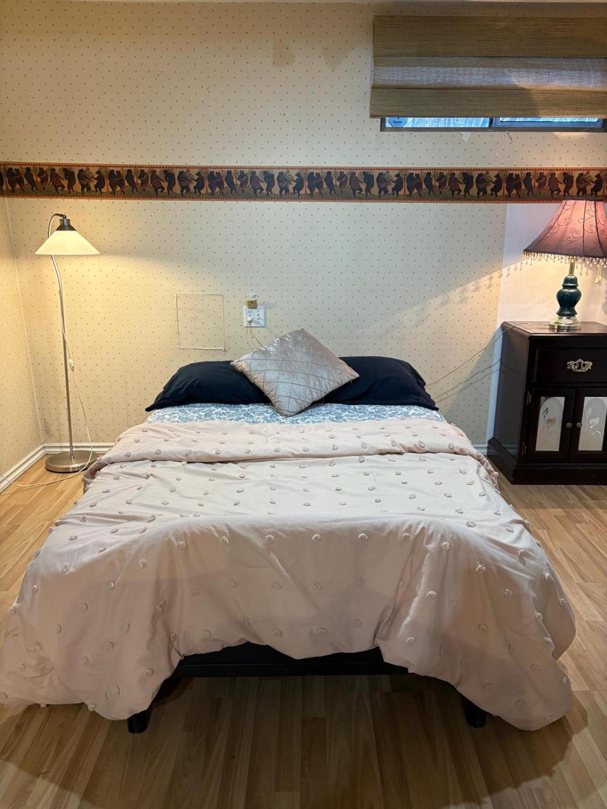 Homestay In Vancouver In Open Living Room- Comfortable & Beautiful Bed ภายนอก รูปภาพ